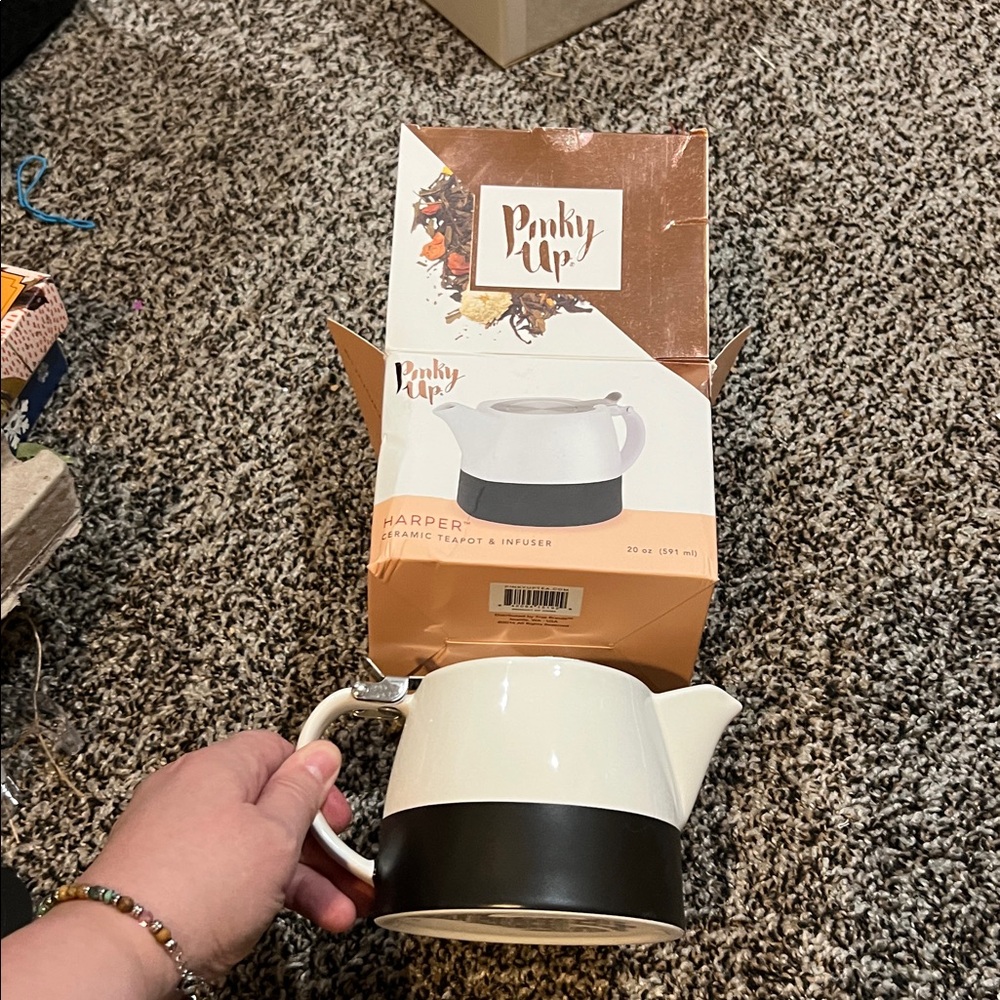 Pinky Up Ceramic Tea for One Set